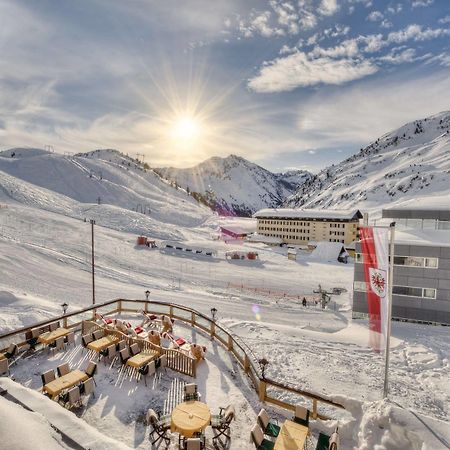 Hotel Arlberghoehe Sankt Christoph Am Arlberg Εξωτερικό φωτογραφία